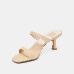 GENORA WIDE HEELS LT NATURAL WOVEN RAFFIA
