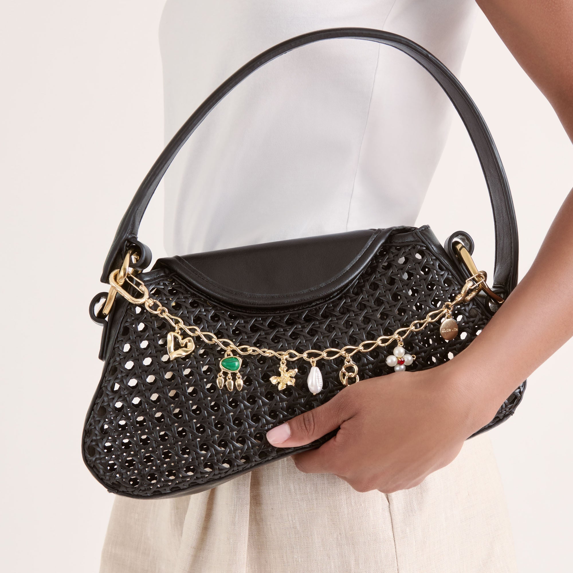 PEARL CHAIN BAG CHARM GOLD PEARL