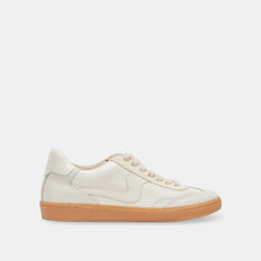 NOTICE SNEAKERS WHITE + PEARL CHARM BUNDLE
